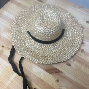 Lack of color new with tags hat M